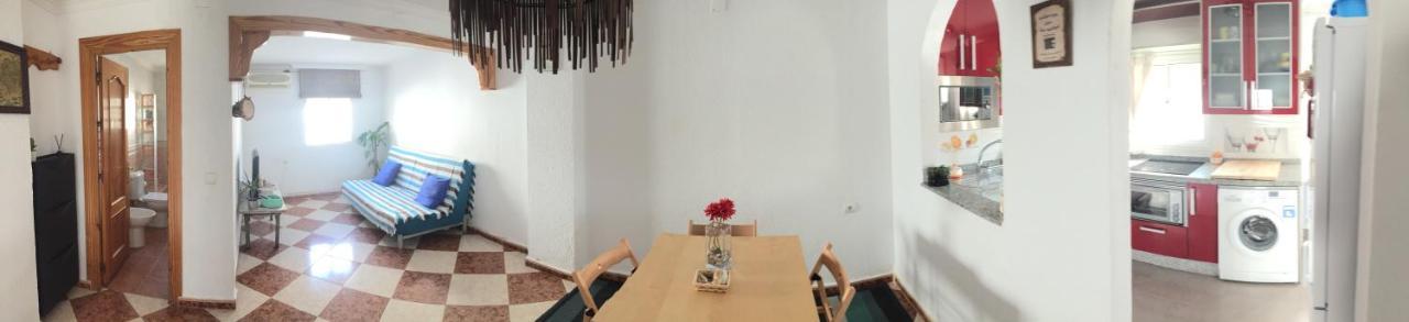 Apartamentos Masbambu Малага Экстерьер фото
