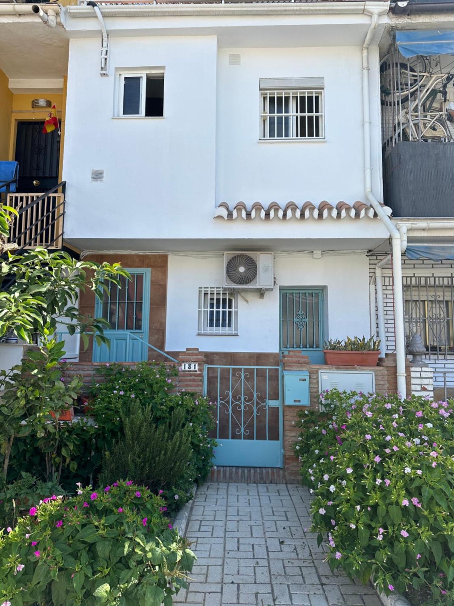 Apartamentos Masbambu Малага Экстерьер фото